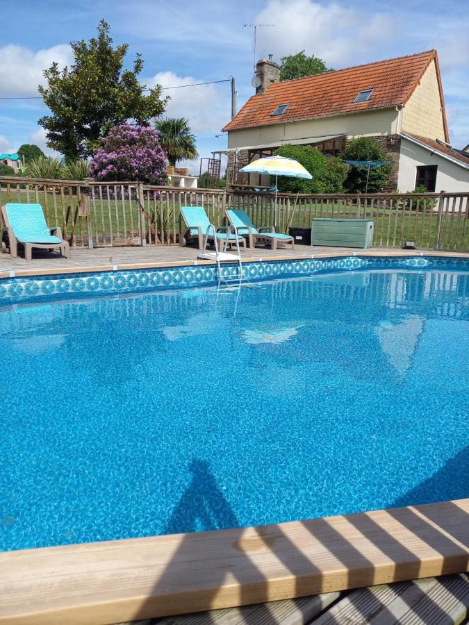 La Gasteboisiere With Swimming Pool And Games Room Le Mesnil-Adelee Esterno foto
